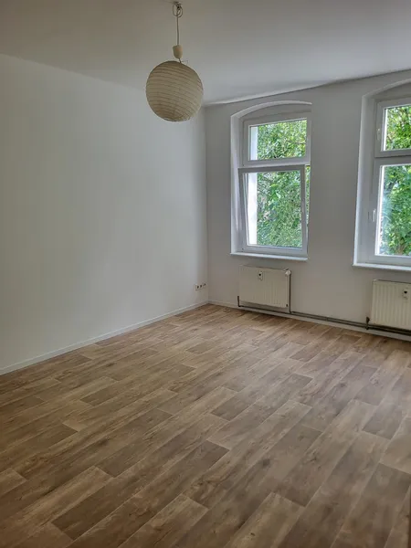 Bezugsfreie 1-Zimmer-Wohnung zu vermieten — photo 1